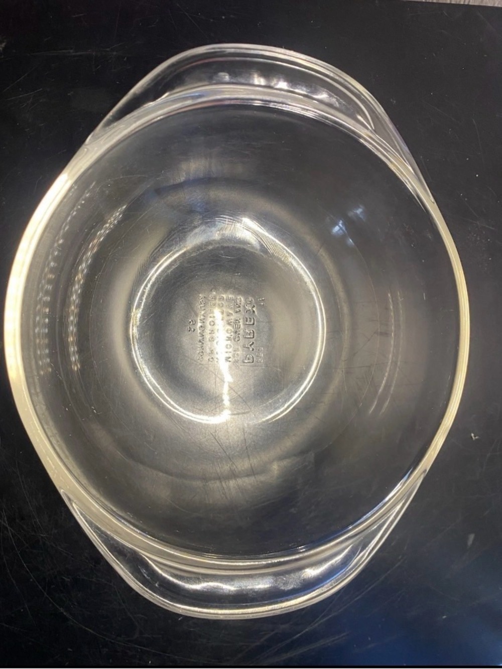 Pyrex Clear Glass Round Mixing Bowl with Pour Spouts
